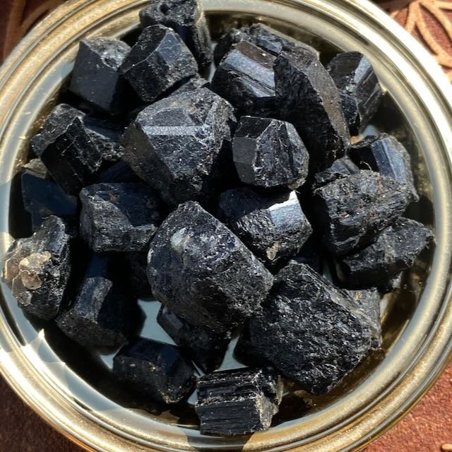 Pierre-brute-tourmaline-noire-1